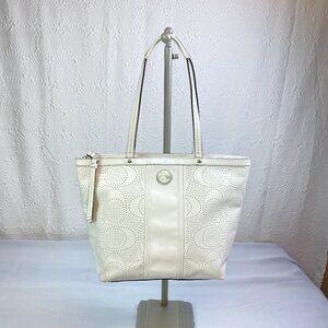 Coach F21941 Ivory Perforated Leather Zip Tote - Alice 🤍